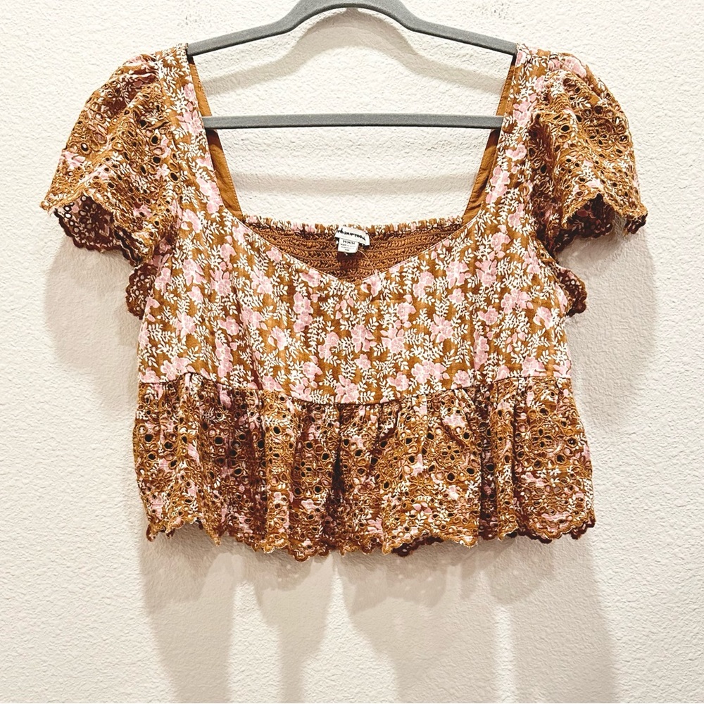NWOT! AMERICAN EAGLE Brown Floral Eyelet Crop Top!